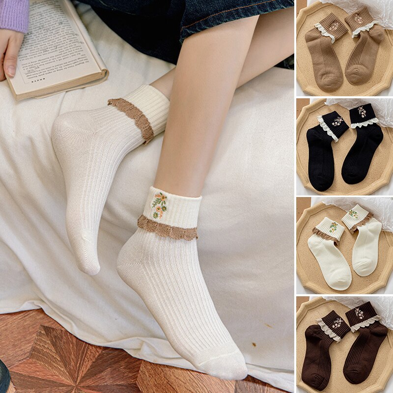 Newly Vintage Lace Embroidery Socks Women's Winter Warm Socks Fuzzy Floor Socks With Folded Cuff