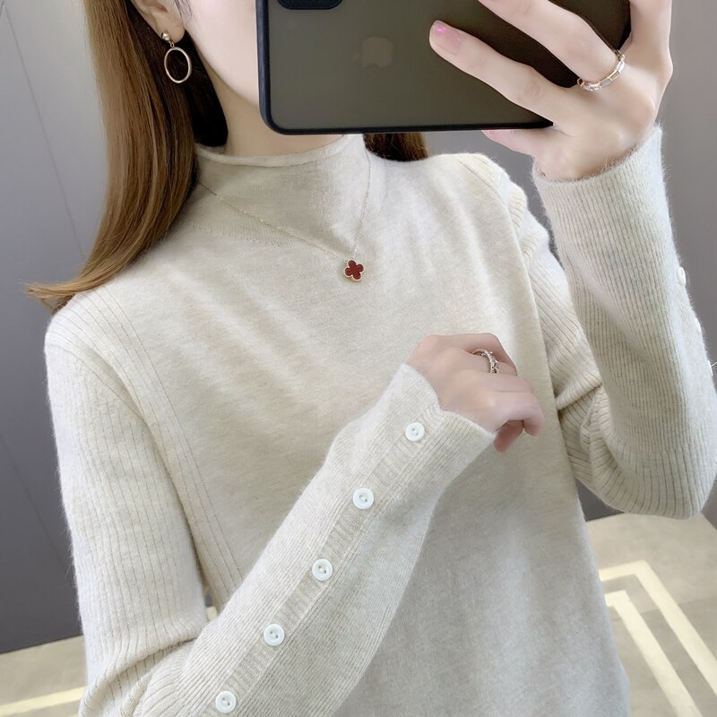 21438 (room 2, row 2, No. 3 middle) real shooting curled half high collar button knit bottoming shirt [1220] 44
