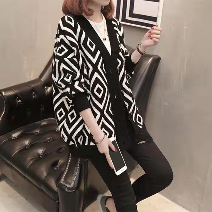V-neck Women's Button Cardigan 2020 Long Sleeve Sweater Autumn Winter Fashion Knitting Loose Large Casual Student Cardigan 