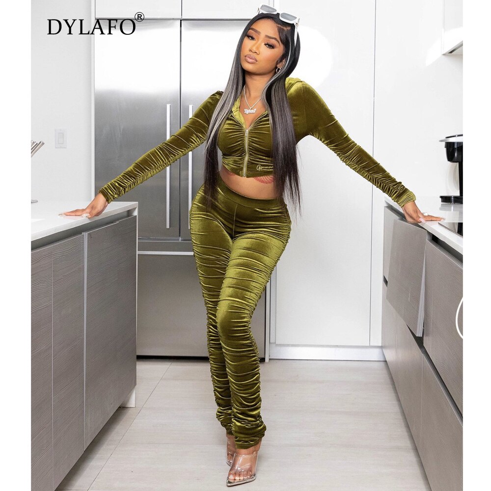 Women Tracksuit Velvet Short Hoodies + Pants 2 Pieces Folds Female Casual Tracksuit Velour Fashion Pullovers Sweatshirts