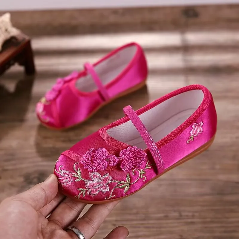 Kids Shoes for Girl Children's Hand Embroidery Cloth Casual Shoe Chinese Style Girls Shoes Old Beijing National Wind Dance 