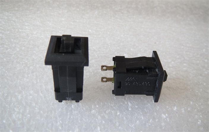 Original new 100% DS-435.436 square self-locking switch 2pin button with lock power switch 1A250V