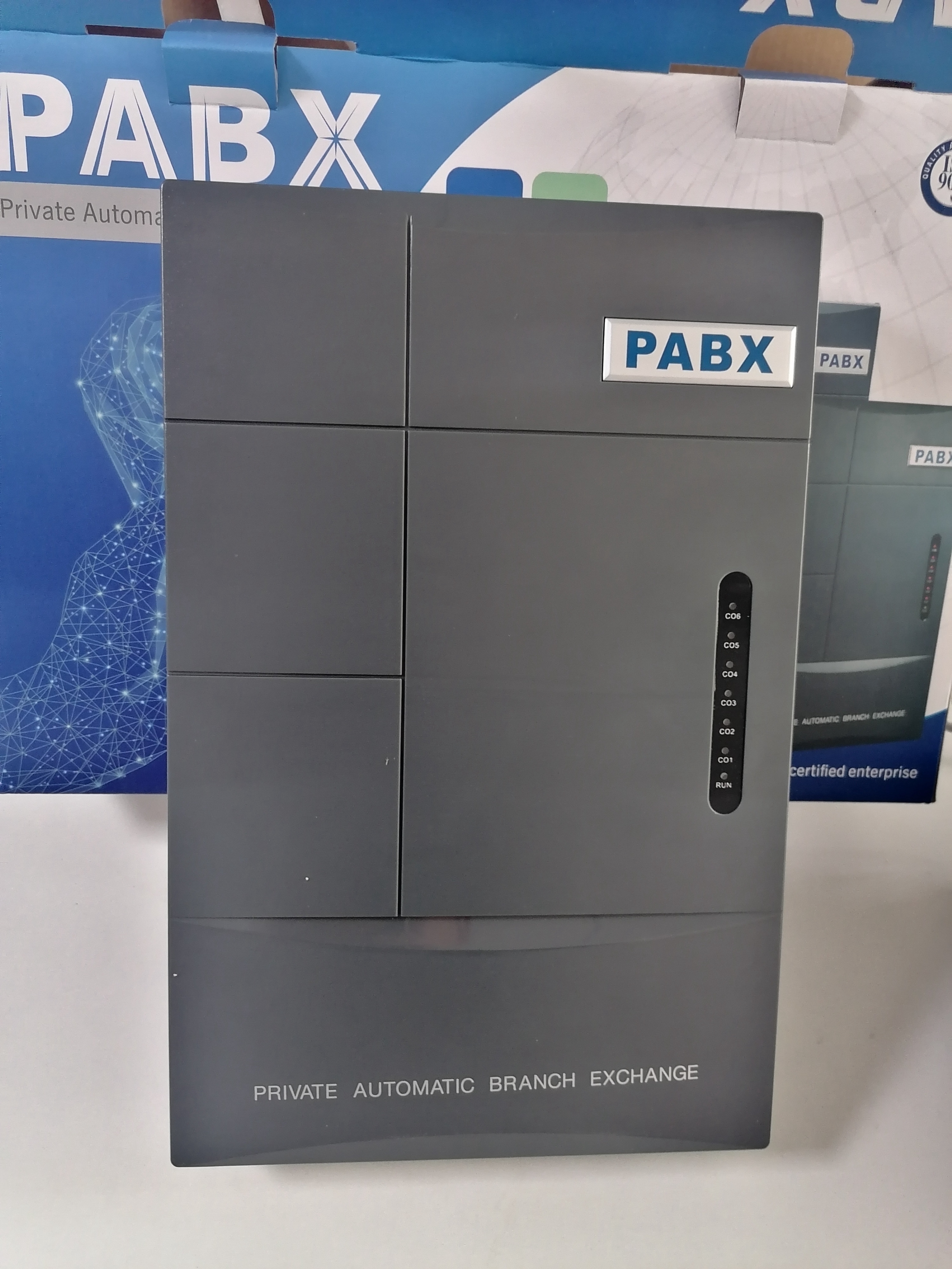 China PBX Factory Supply Phone PABX System/Telephone Switch With 4 Landlines and 32 ports Internal Extensions