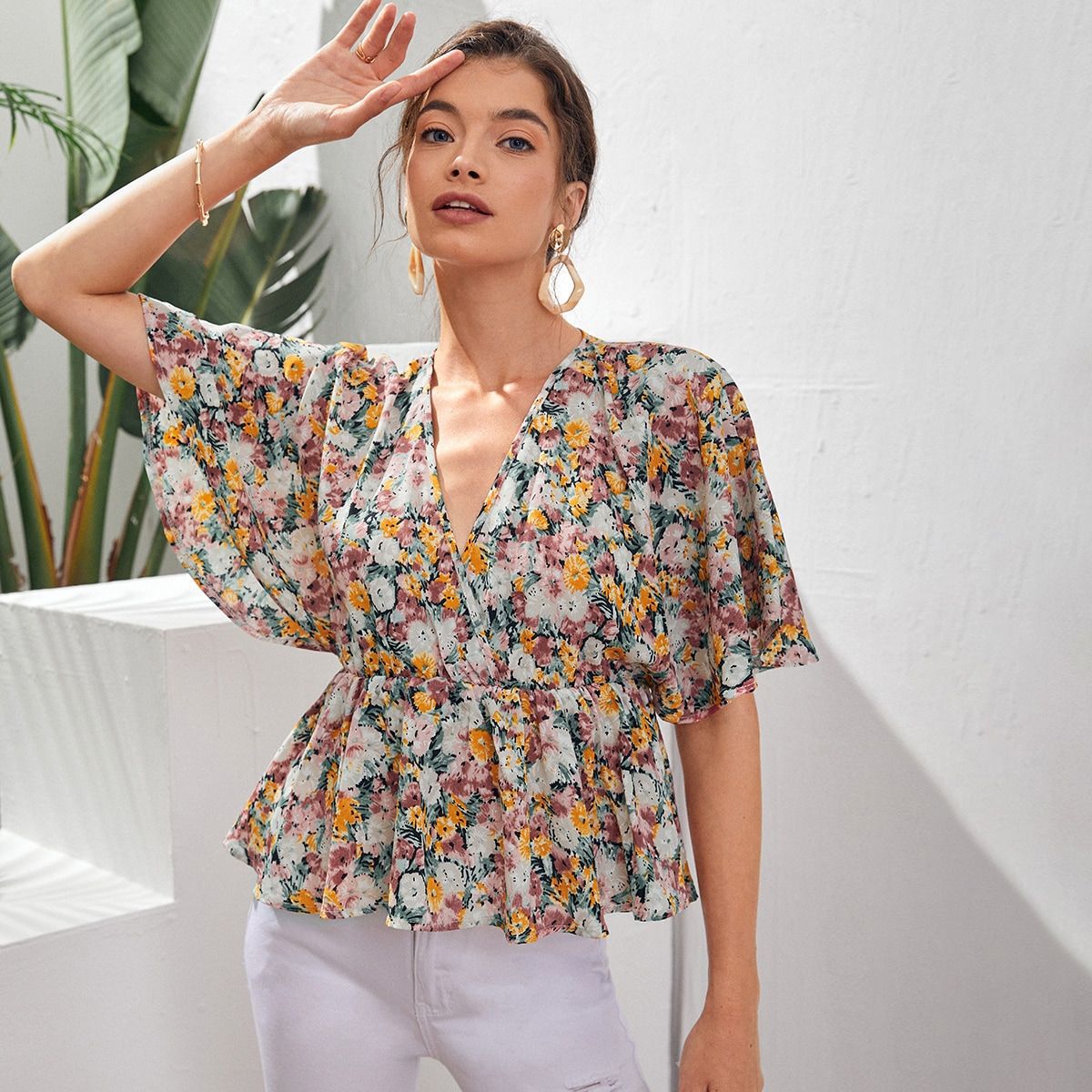 Spring Autumn V Neck Chiffon Floral short sleeve Crop Top Women Summer Casual T Shirt Basic Leisure Short Sleeve Tops