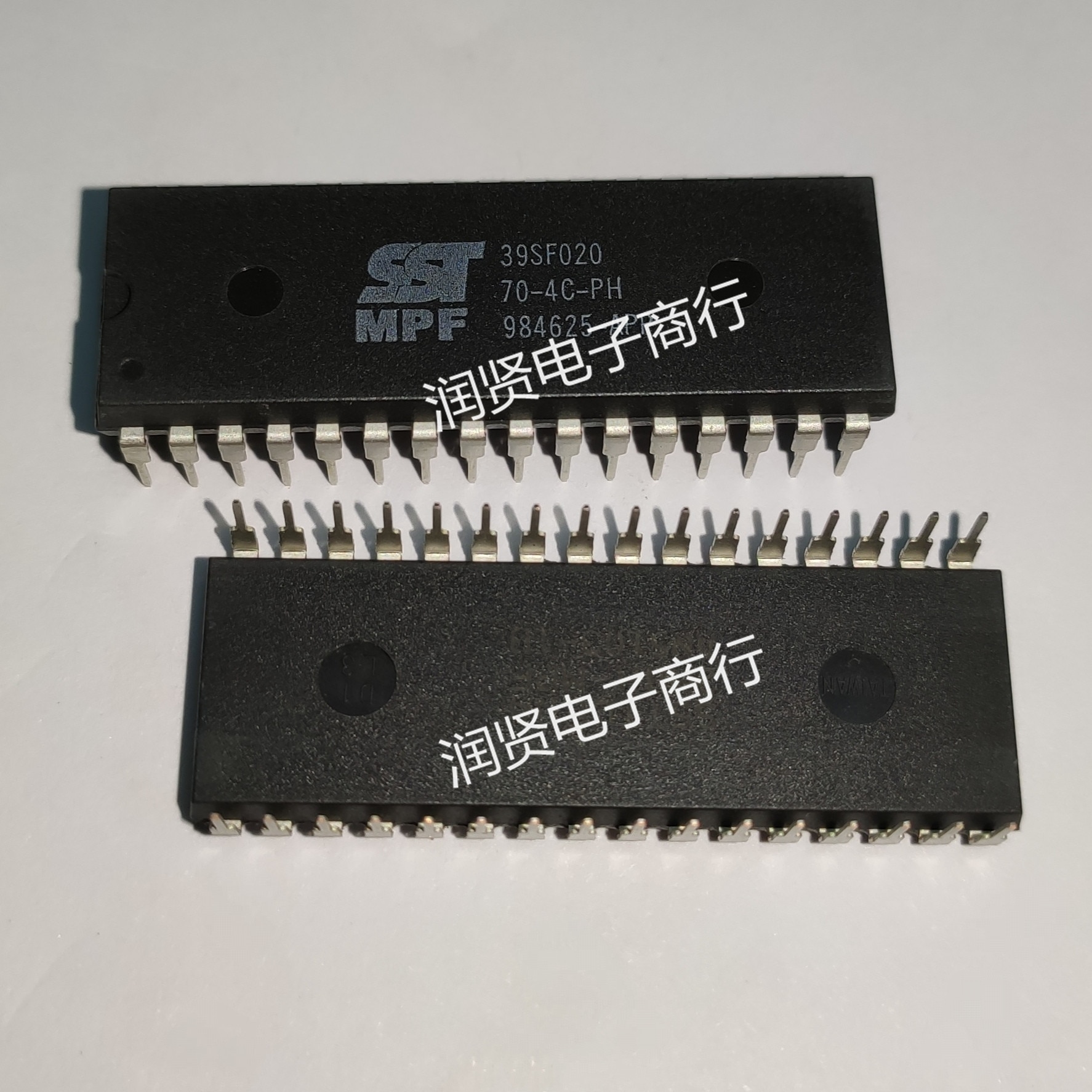 1PCS 39SF020-70-4C-PH DIP32 Brand new original