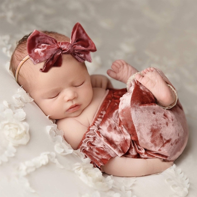 Gold Velvet Newborn Photography Outfits Girl Newborn Photography Props Delicate Rompers Newborn Girl with Bow Romper