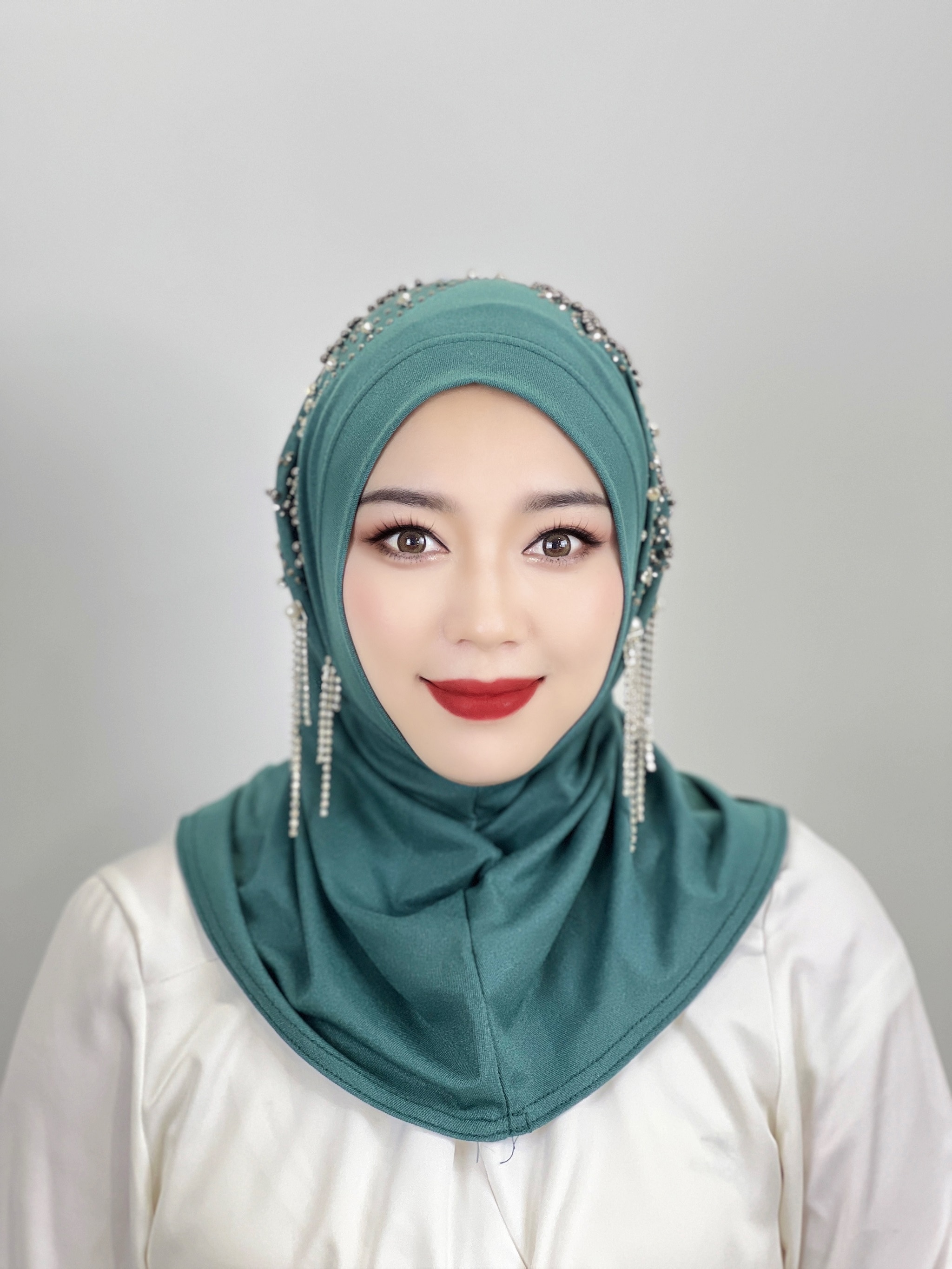 Muslim Tassel Hijab Beaded Solid Color Hijab Arab Hijab Women Hijab Shiny Soft Easy to Wear Hijab Turkish Head Wrap Scarf