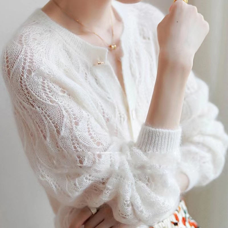 Limiguyue Hollow Out Knitted Sweater Women French Vinatge O-neck Solid Long Sleeve Cardigans Thin Sweet Single Breasted Autumn