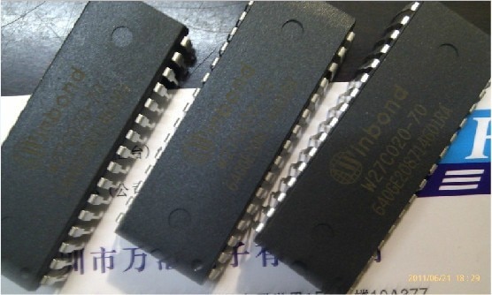 10pcs orginal new Manifold Block W27C020-70 WINBOND DIP , Test W27C01/W27C010