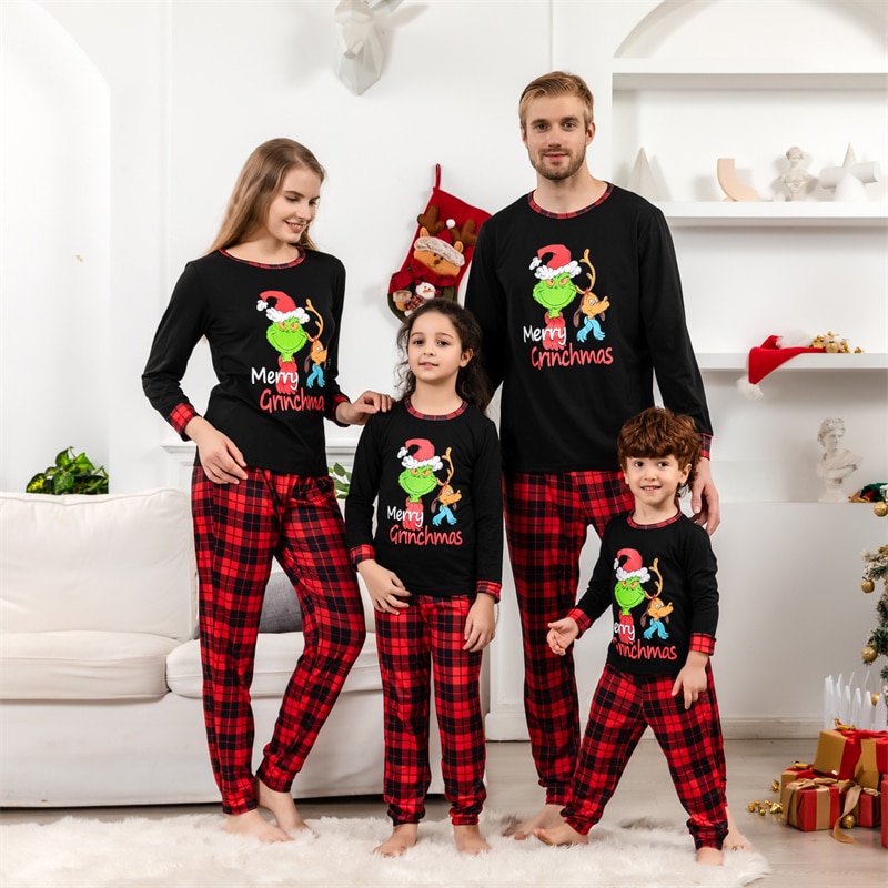 2022 Funny Christmas Family Matching Pajamas Sets Xmas Daddy Mommy and Me Pj's Clothes Plaid Father Mother Kids Pyjamas Out