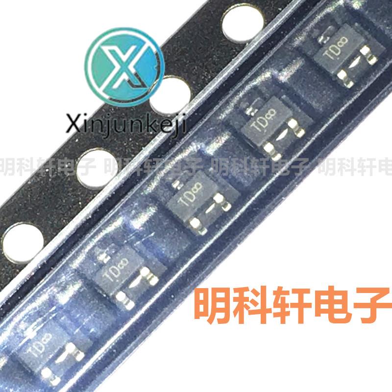 30pcs orginal new NTS4001NT1G SOT323 silk screen TD SMD MOS FET