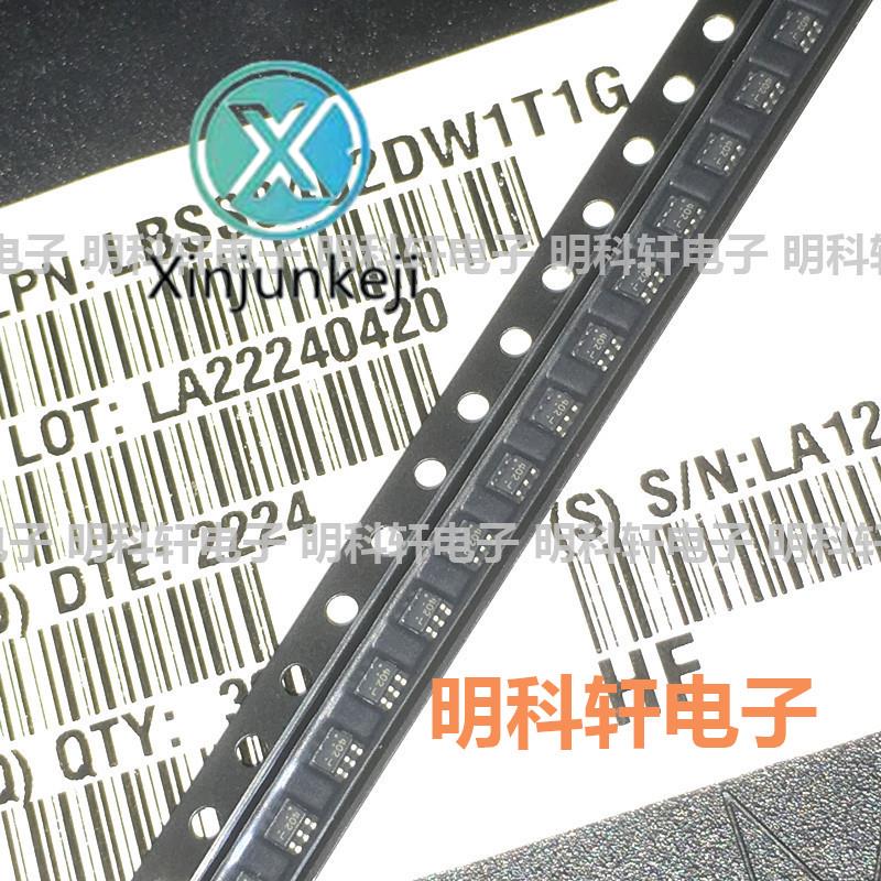 50pcs orginal new LBSS8402DW1T1G silk screen 402 SOT-363 50V/130mA N+P channel MOS field effect