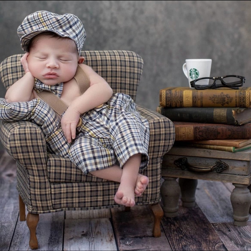 Newborn Photography Props Baby Boy Gentleman Hat Pants Pillow Bow-tie Costume Studio Baby Photoshoot Outfit