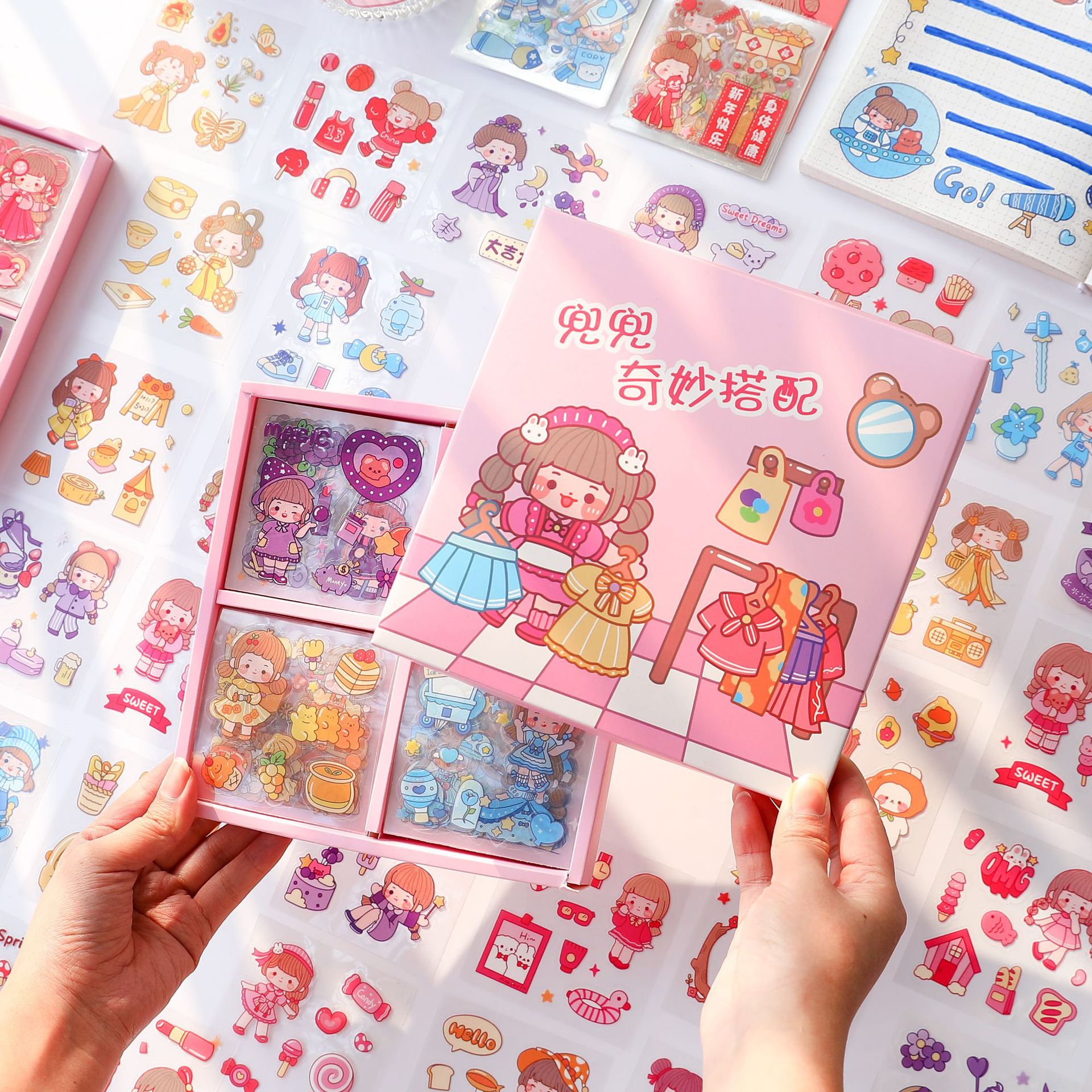 100 Sheets Cute Cartoon Girl Boxed Sticker Set Transparent Waterproof DIY Journal Scrapbooking Phone Stickers Kawaii Stationery