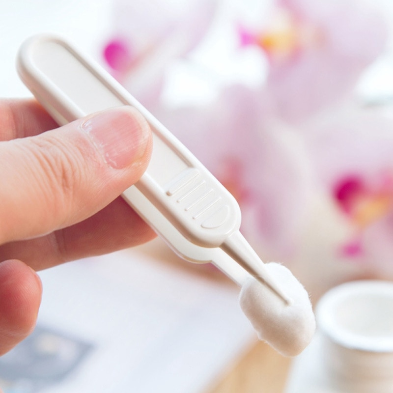 1Pc Plastic Tweezers Ear Cleaning Nose Ear Dirt Baby Care Baby Daily Care Cleaning Tweezers Round Tip Clips