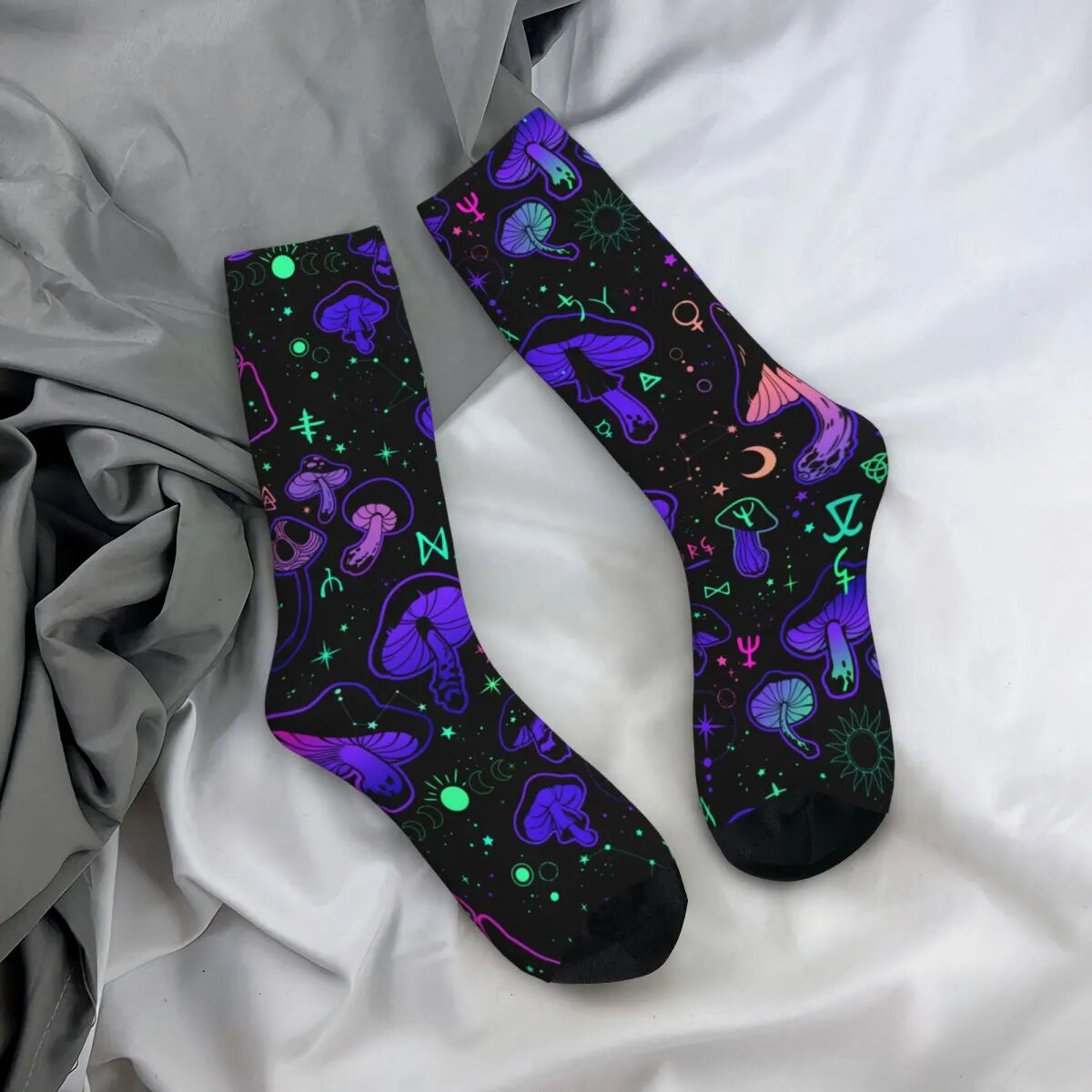 Magic Mushrooms With Occult Socks Men's Women's Casual Socks High Quality Spring Summer Autumn Winter Stockings Gift