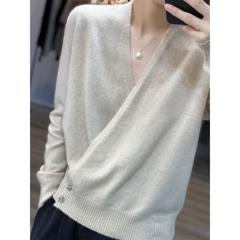 2022 Autumn And Winter New Wool Sweater Women 100% Wool Loose Soft V-neck Knitted Cardigan Design Sense Niche And Collar Sweater