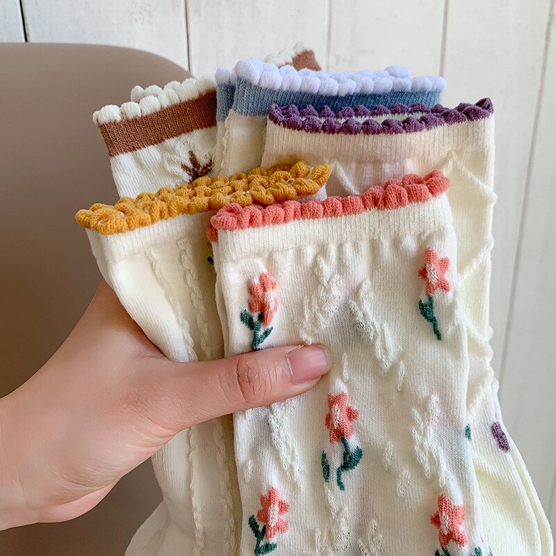 INS Japanese Style Mid Tube Socks Agaric Lace Stripe Love Flowers Women's Socks Girls Students College Style Socks Sweet So