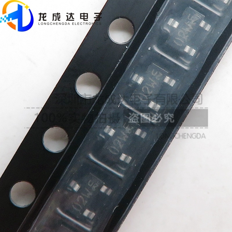 30pcs original new B82 215 SOT23 transistor screen printing 02 02W integrated IC chip