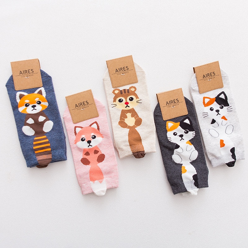 New Spring And Autumn Fashion Women's sotton Socken Funny Cartoon Animal Hello cat Dog Cute Girl Happy Funny Socks 5 Pairs