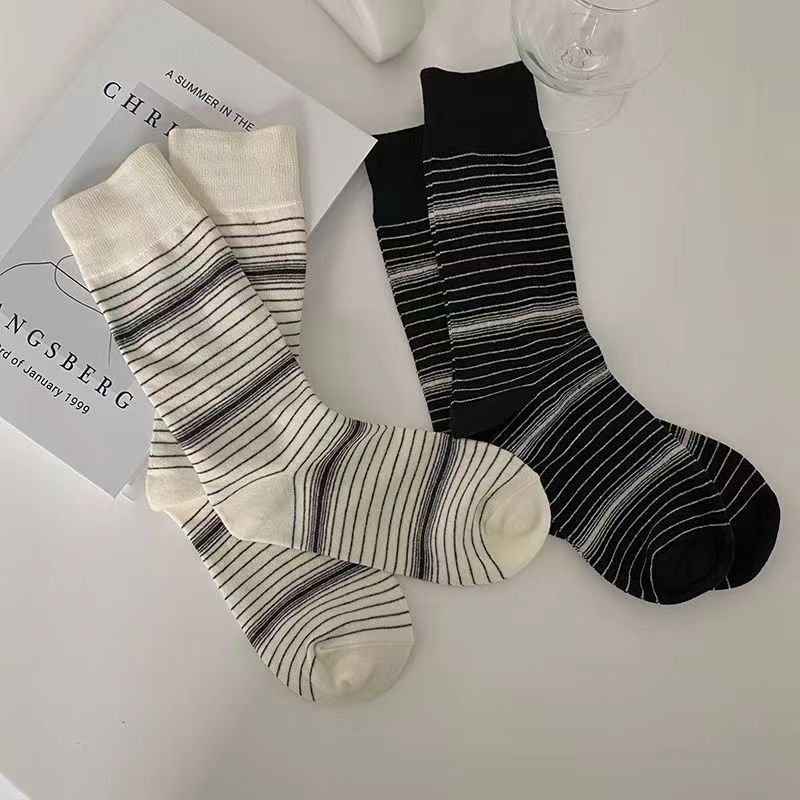 New Vintage Black White Striped Medium Sleeve Socks Japanese Versatile Simple Strap Cotton Socks Universal Couple Socks