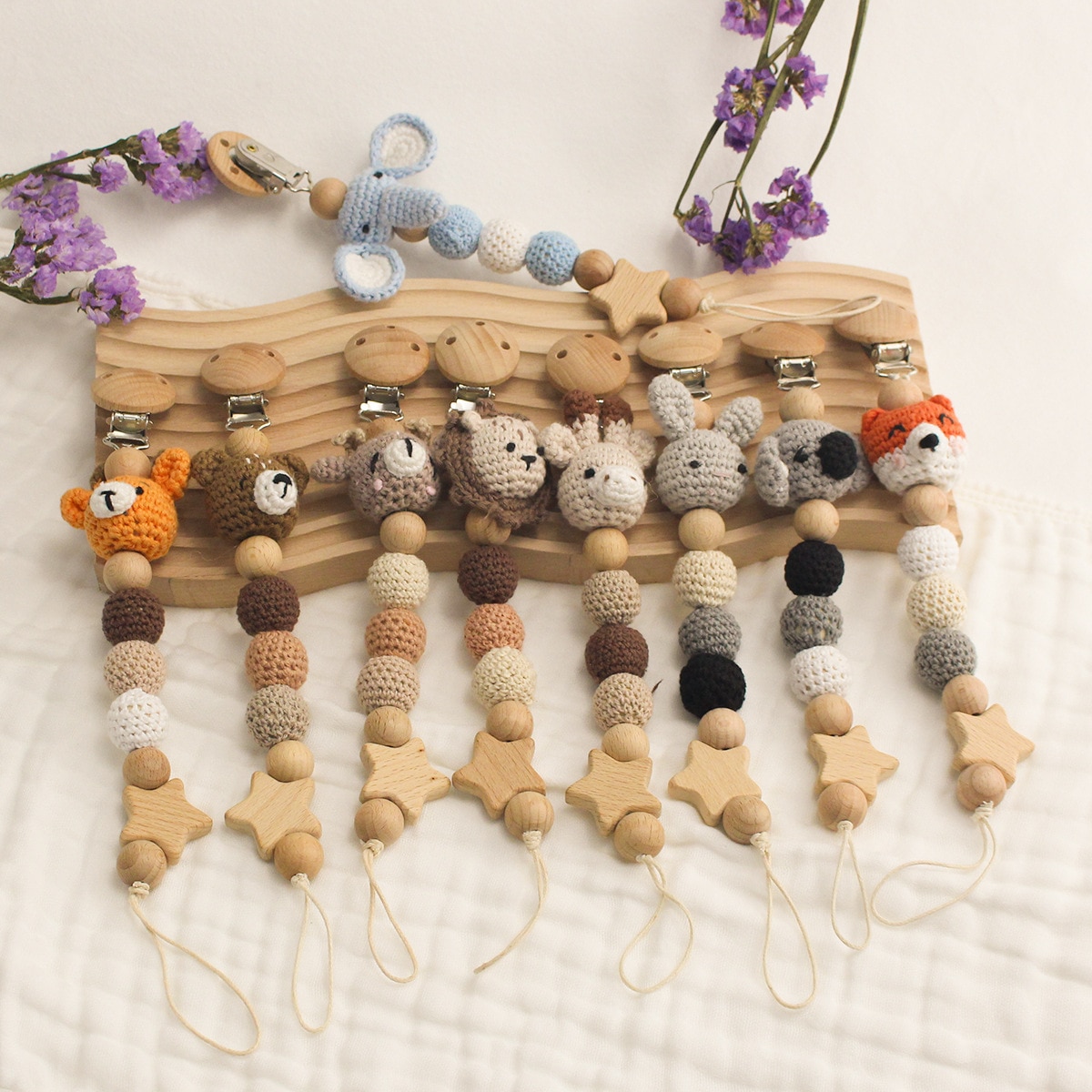 Newborn Baby Pacifier Clip Wooden Cute Cartoon Crochet Hook Animals Chain Clip Leashes for Teethers