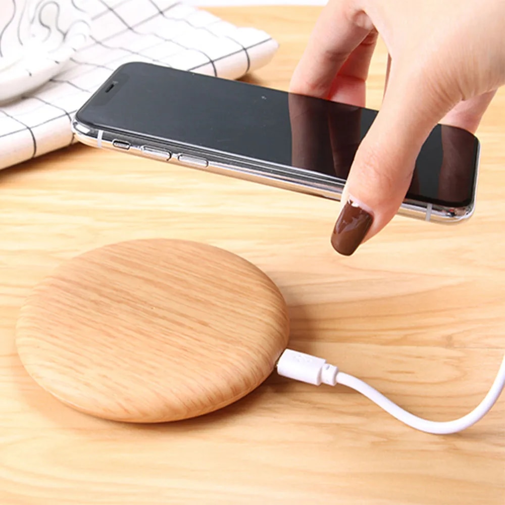 flat wireless charger for iPhone 11 XR 15W 10W 7.5W output power fast charging QI standard Type-C interface for samsung