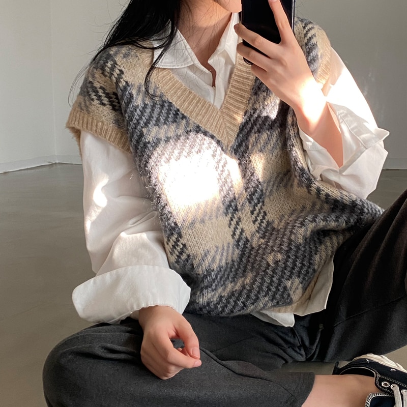 Women Spring Auutmn Sweater Vest Streetwear Y2k V-neck Loose Casual Plaid Knitted Vest Female Kawaii Knit Vest Tops Harajuku