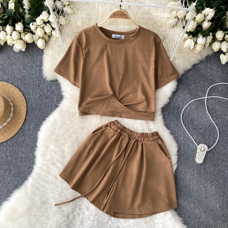 Spicy Girls Academy Fashion Set Women's Summer Minimalist Solid Color Loose T-shirt and Casual Elastic Waist Wide Leg Short
