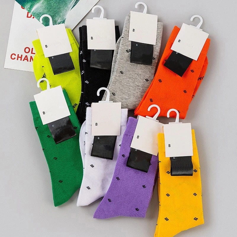 2023Paris new autumn winter hip-hop fashion personality alphabet socks sports skateboard leisure men and women cotton