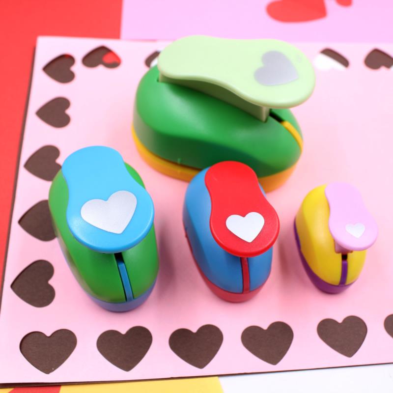 1PC Plastics Heart Hole Punch DIY Embossing Device Children's Educational Embossing Machine Manual Paper Cutter School Supp