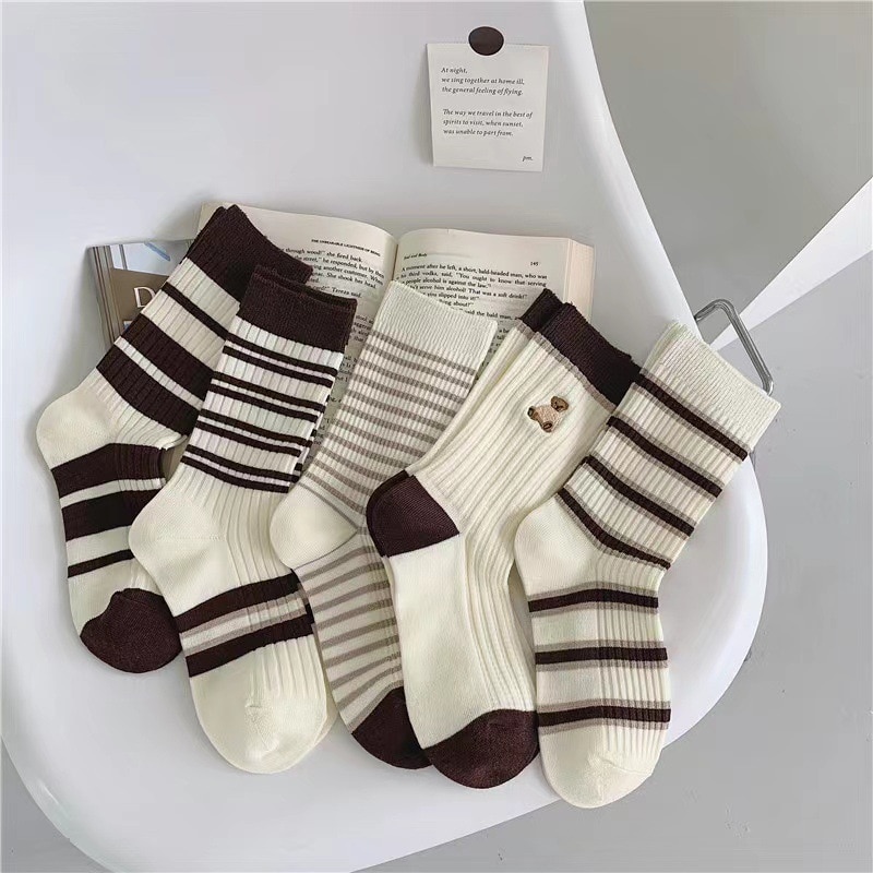 Kawaii Bear Embroidery Socks Cute Funny Women Socks Japanese Harajuku Solid Color Spring Autumn Fashion Socks for Girls