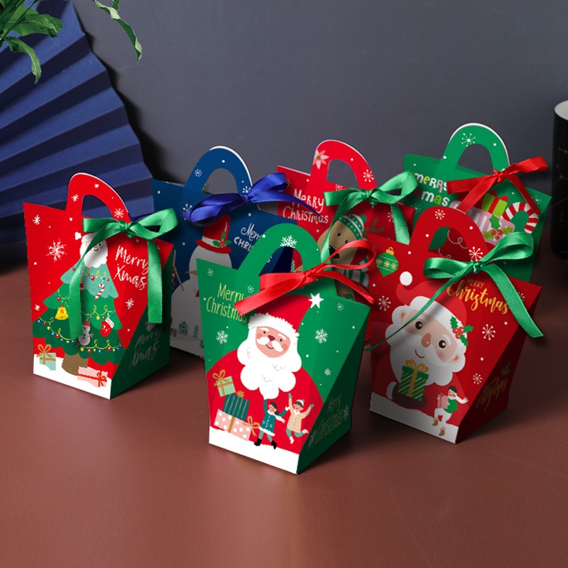 2021 wholesale Sweet Boxes Packaging with Ribbon Custom Large Candy Eve Foldable Paper Christmas Box Christmas gift packaging