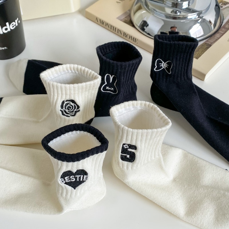 5Pairs/lot New Women Sock Japan Korean Embroidery Trend Casual Cotton Socks Girls Cute Sweet Breathable Kawaii Crew Short Socks