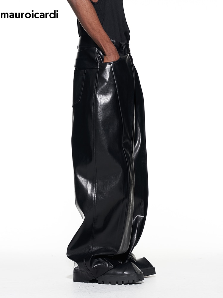 Mauroicardi Spring Autumn Long Loose Casual Black Shiny Reflective Patent Pu Leather Pants Men Wide Leg Trousers Fashions 2023