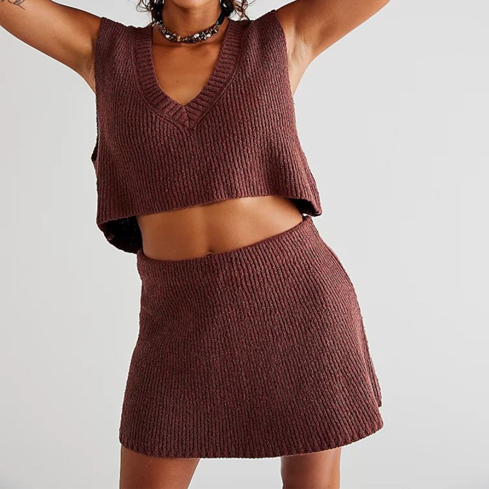 Ladies Mini Skirt Set Sleeveless Navel Exposed Crop Top Knitted Sets Korean Sexy Spicy Girl Short Skirt Suits New Matching Sets