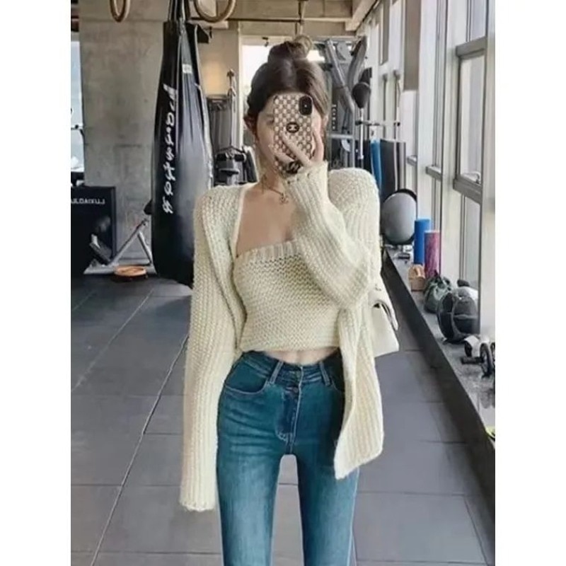 Versatile sweater cardigan female 2023 high-end knit cardigan top coat bra and women atmosphere set of sweater cardigan female