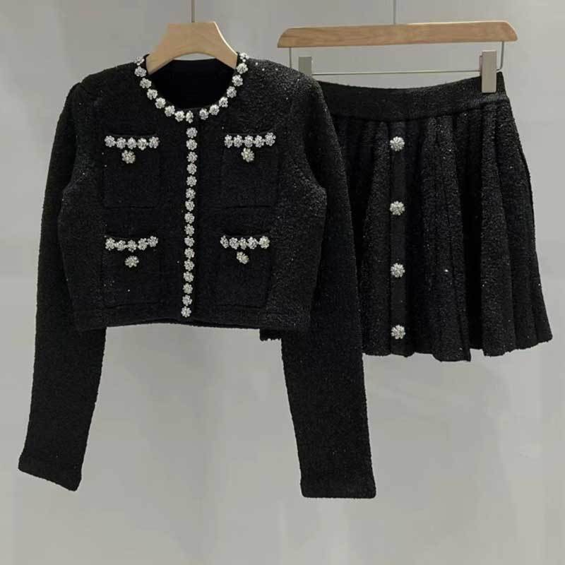 Fashion Black Two Picee Set Women Single Breasted O Collar Slim Short Coat Elastic Waist Crystal Buckle Pleated Skirt Women Suit