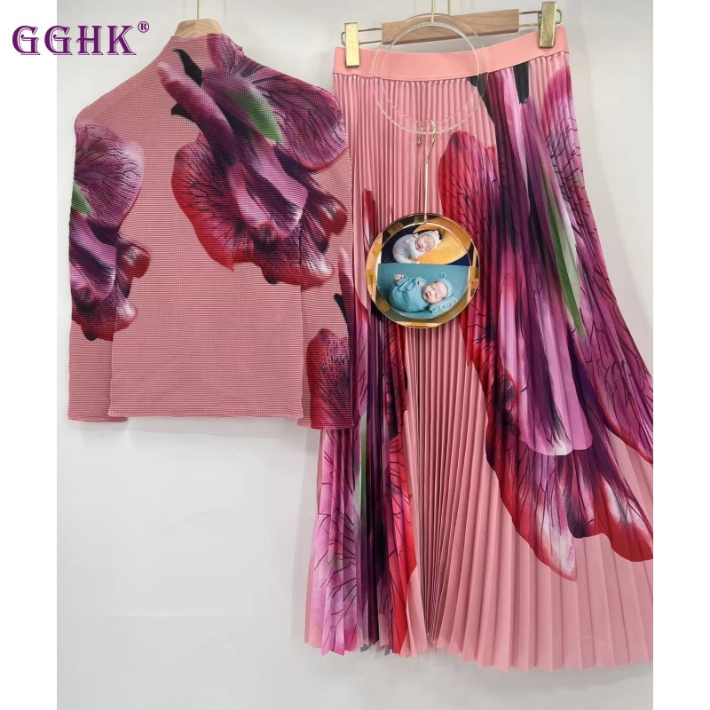 GGHK 2023 New Digital Printing Corn Pleat Loose T-shirt + Fashion High Waist Pleated Skirt Two-piece Women's Clothing Cloth