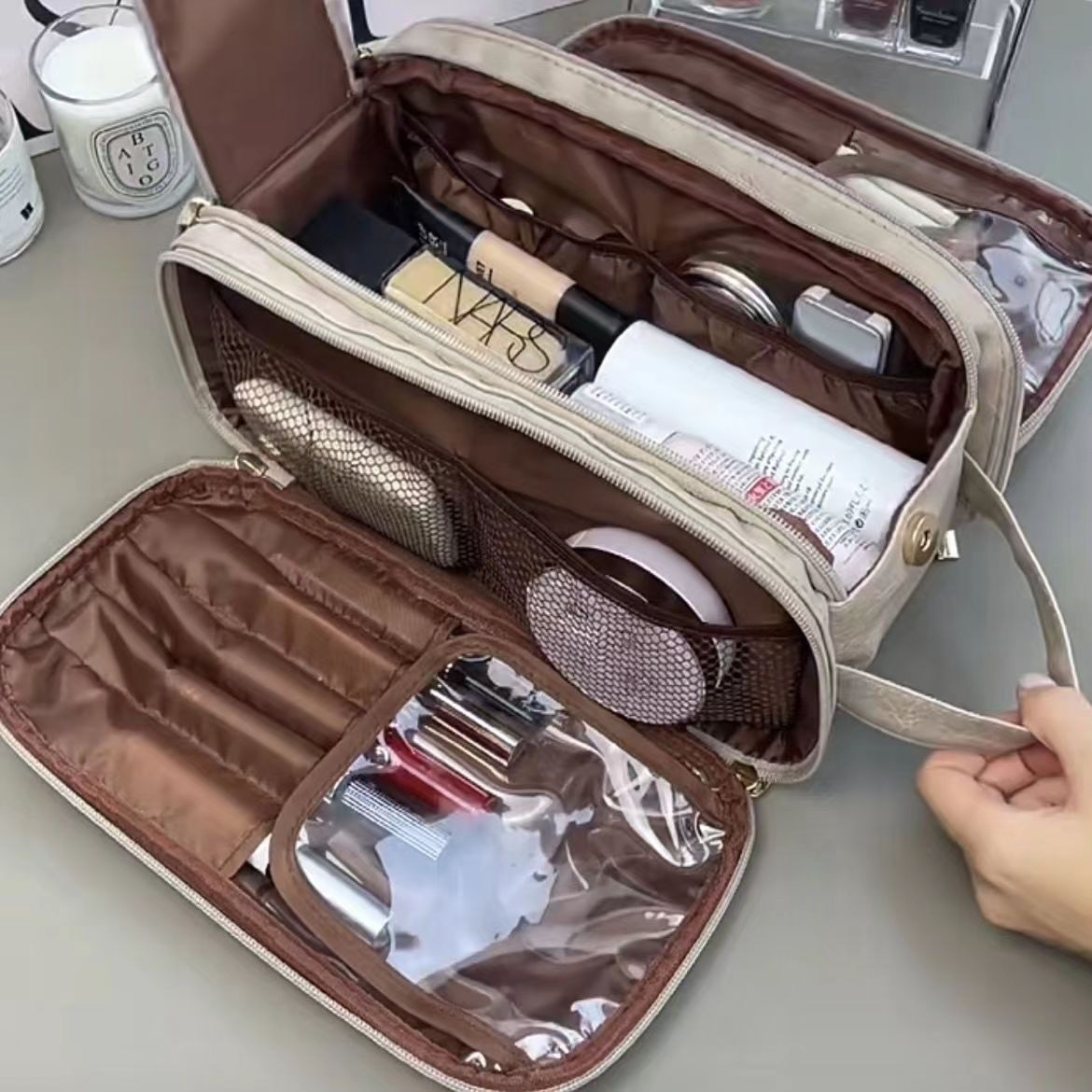 2023 New 3 Layers Large Capacity Portable Makeup Bag Leather Vintage Double Zip Travel Toiletries Storage Bag Brush Container