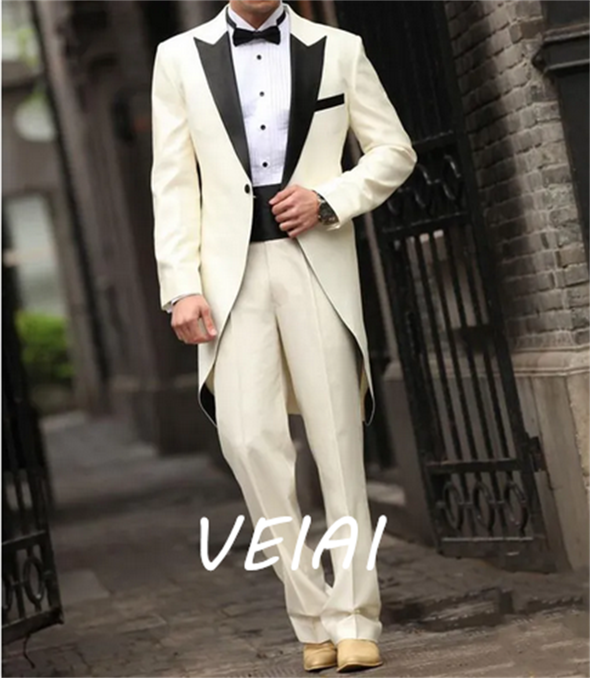 2 piece Men Tail Coat for Wedding with Beige Pants Custom Man Fashion Groom Tuxedo Black Peaked Lapel Costume Jacket
