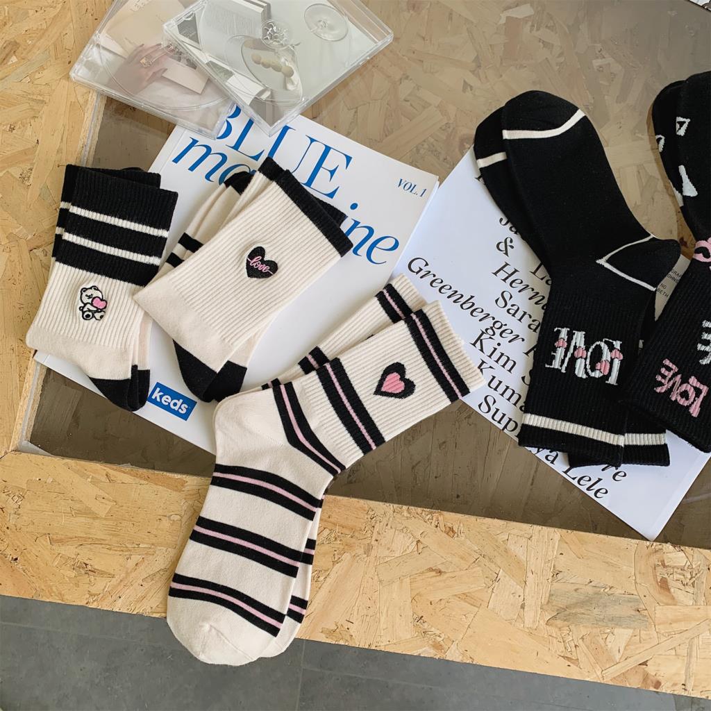 Women Socks Stockings Striped Calcetines Mujer Cotton Socks Girls Gift Sweet Style Harajuku Fashion Skate Cute Soft Kawaii Soks