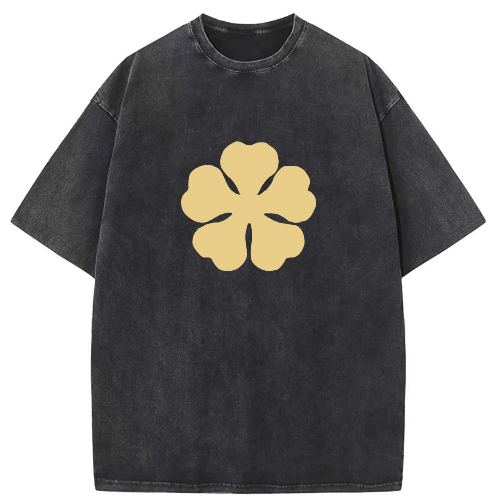 Clover Cotton Funny Anime T-Shirt Men Harajuku Graphic T Shirt Streetwear Cool Long Sleeve Tee Shirt Black Tops Tees For Male