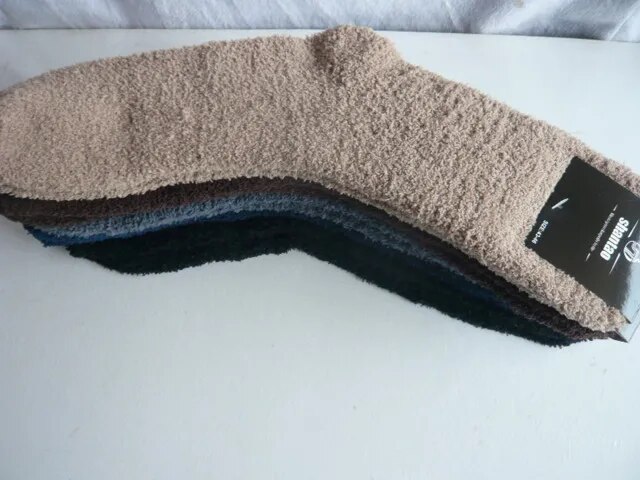 1 pairs winter to keep warm color Grey stockings for adults Random sending
