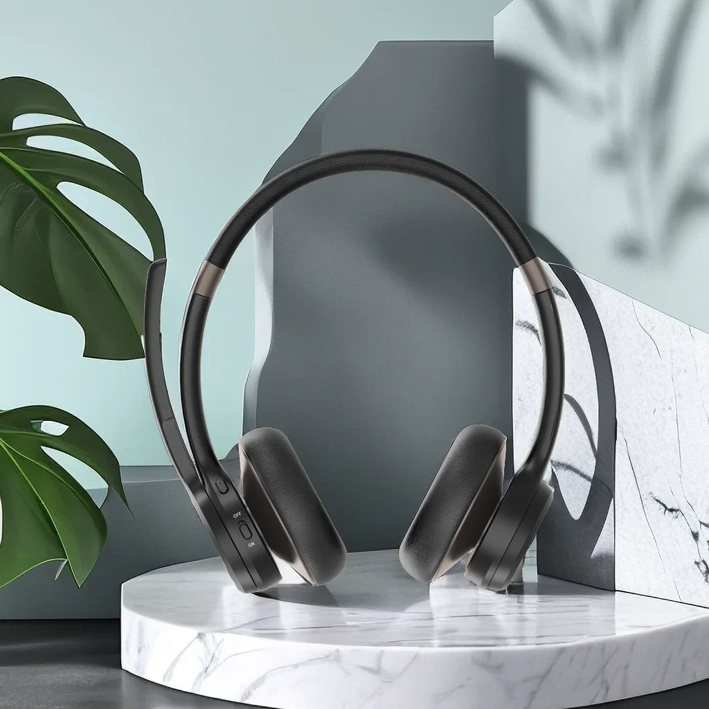 Nuroum Professional Trucking Bluetooth Headset Noise Cancelling Over Ear Wireless Headset Bluetooth For Team,Zooms,Skype