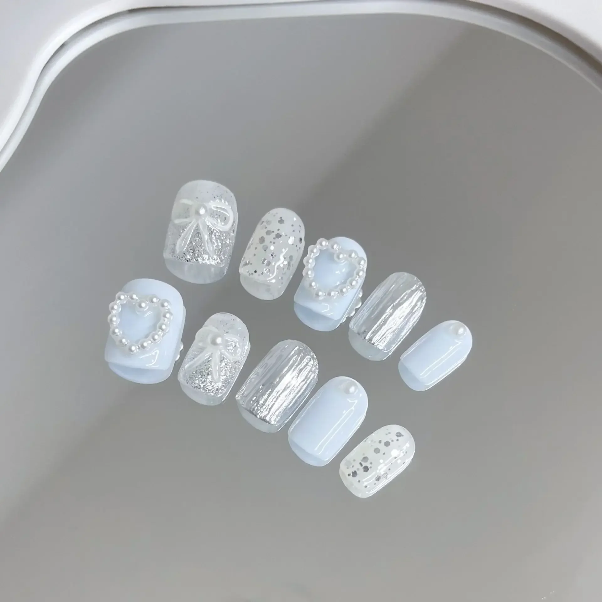 10Pcs White Handmade Press on Nails Bow Pearl Love Design Summer Short Ballet False Nails Full Cover Wearable Manicure Nail Tips