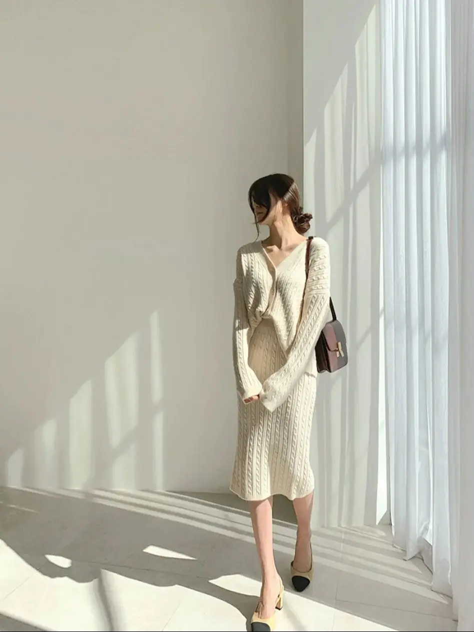Women Knitted Two-Piece Set 2024 New Autumn Winter Loose Lazy Style Single Breasted V-Neck Cardigan+Elastic Mid-Length Skirt