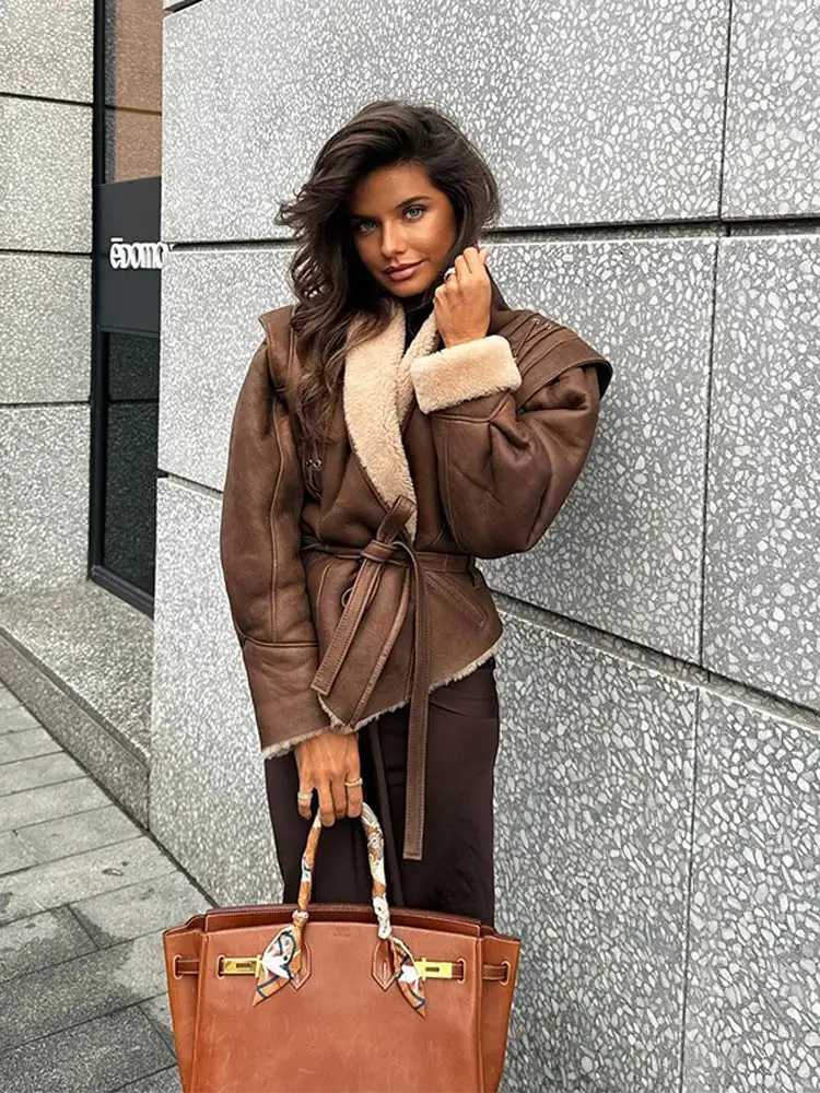 Retro Contrasting Lapel Lamb Women Coat Elegant Long Sleeved Lace Up Pocket Jackets Winter Warm Commuting Lady Cotton Streetwear