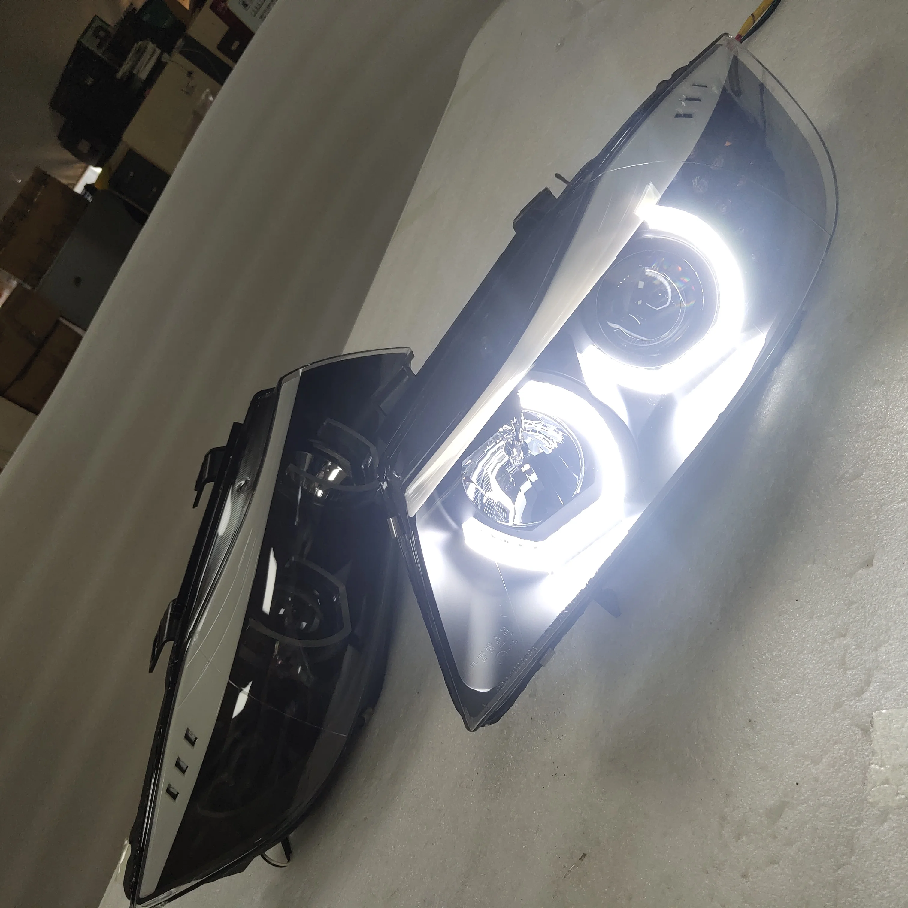 For BMW E90 330I 320I 318i Led Angel Eyes Headlight JY