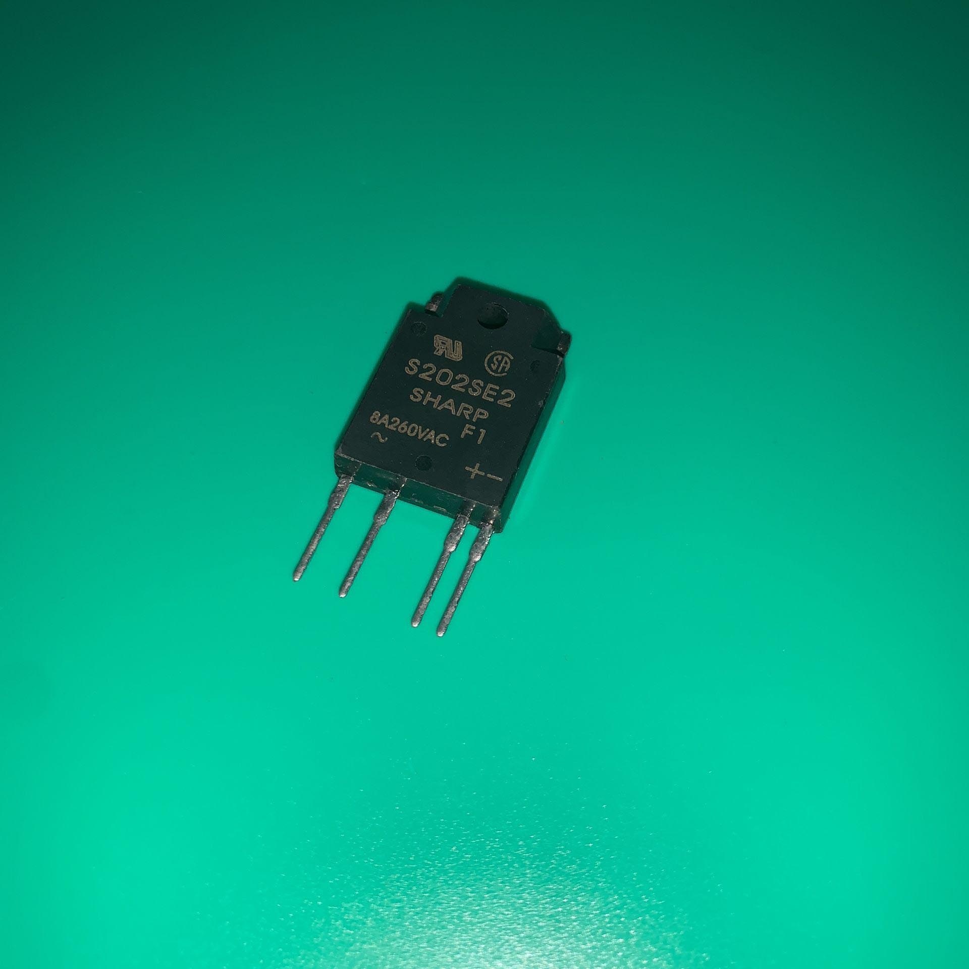 S202SE2 ZIP-4 S202 SSR RELAY SPST-NO 8A 80-240V SE2 SSR 240VAC 8A ZC 4-SIP S202SEZ SSR for Medium Power Control S202 SE2